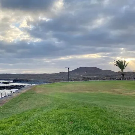 El Boqueron: By The Sea Сан Мигель